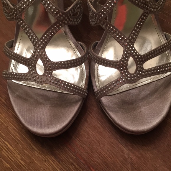 Nina Roxane formal heels - Picture 2 of 6